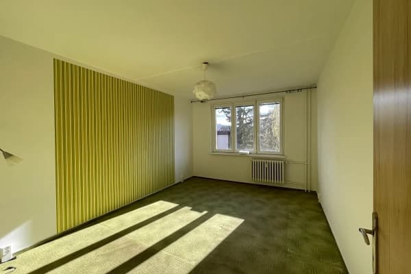 Pronájem bytu 2+1 61 m², U Trati, Karlovy Vary Pronájem bytu 2+1 61 m², U Trati, Karlovy Vary