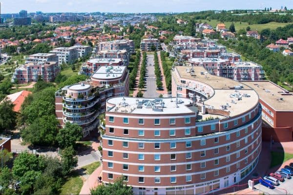 Pronájem bytu Garsoniéra 47 m², U Kříže, Praha Pronájem bytu Garsoniéra 47 m², U Kříže, Praha