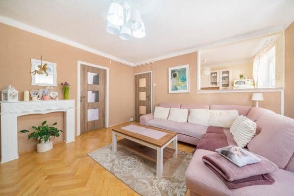 Pronájem bytu 2+1 61 m², Na Hradčanech, Cheb, Karlovarský kraj Pronájem bytu 2+1 61 m², Na Hradčanech, Cheb, Karlovarský kraj