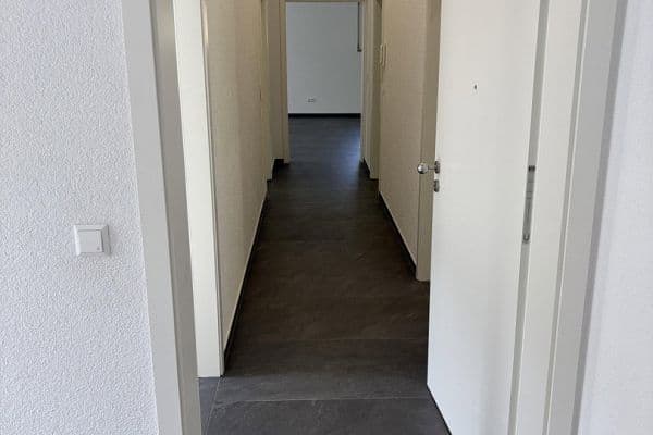 Pronájem bytu 3+1 89 m², Wildbader Straße 39, Neuenbürg Pronájem bytu 3+1 89 m², Wildbader Straße 39, Neuenbürg