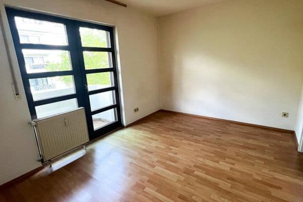 Pronájem bytu 1+1 21 m², Friedenstraße 84, Kaiserslautern, Porýní-Falc Pronájem bytu 1+1 21 m², Friedenstraße 84, Kaiserslautern, Porýní-Falc