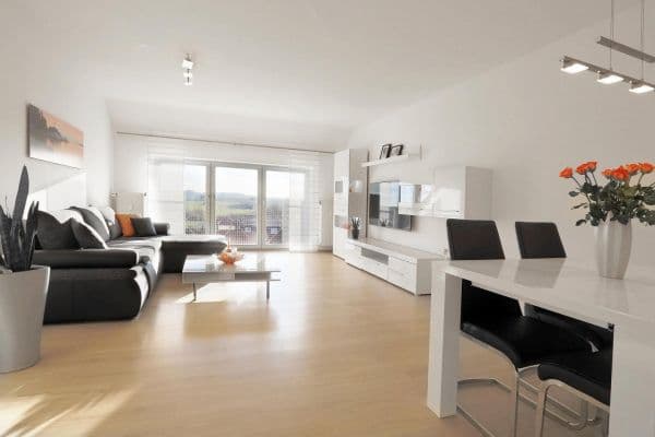 Pronájem bytu 2+1 70 m², Von-Droste-Hülshoff-Str. 58, Wolfsburg, Dolní Sasko Pronájem bytu 2+1 70 m², Von-Droste-Hülshoff-Str. 58, Wolfsburg, Dolní Sasko