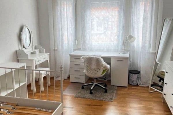 Pronájem bytu 1+1 17 m², VS-Schwenningen Pronájem bytu 1+1 17 m², VS-Schwenningen