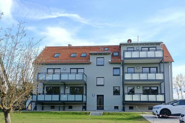 Pronájem bytu 2+1 58 m², Auf der Höhe 15, Jena-Remderoda Pronájem bytu 2+1 58 m², Auf der Höhe 15, Jena-Remderoda