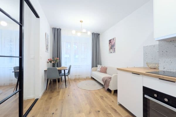 Prodej bytu 2+kk 40 m², Petrohradská, Praha Prodej bytu 2+kk 40 m², Petrohradská, Praha