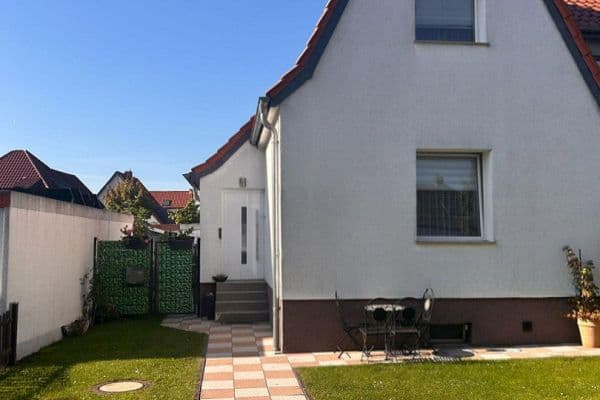 Prodej domu 78 m², pozemek 215 m², Kamp-Lintfort Prodej domu 78 m², pozemek 215 m², Kamp-Lintfort