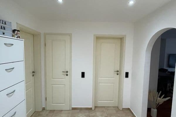 Prodej bytu 2+1 68 m², Möllnerlandstrasse, Hamburg Prodej bytu 2+1 68 m², Möllnerlandstrasse, Hamburg