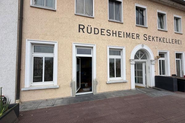 Pronájem bytu 2+1 42 m², Kaiserstraße 4a, Rüdesheim am Rhein Pronájem bytu 2+1 42 m², Kaiserstraße 4a, Rüdesheim am Rhein