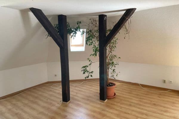 Pronájem bytu 3+1 112 m², Werderstraße 30, Dessau-Roßlau Pronájem bytu 3+1 112 m², Werderstraße 30, Dessau-Roßlau