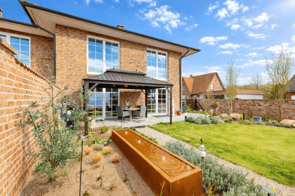 Prodej domu 124 m², pozemek 350 m², Lüneburg, Dolní Sasko Prodej domu 124 m², pozemek 350 m², Lüneburg, Dolní Sasko