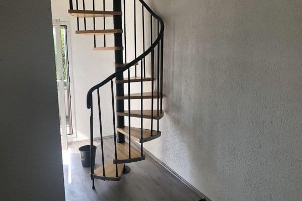 Pronájem bytu 3+1 81 m², Trecknase 3, Remscheid Pronájem bytu 3+1 81 m², Trecknase 3, Remscheid