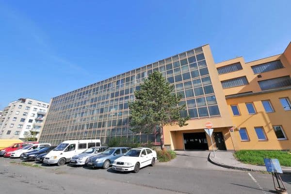 Pronájem garáže 18 m², Praha Pronájem garáže 18 m², Praha