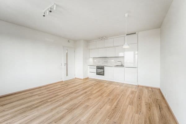 Pronájem bytu 2+kk 52 m², Hodkovická, Praha Pronájem bytu 2+kk 52 m², Hodkovická, Praha