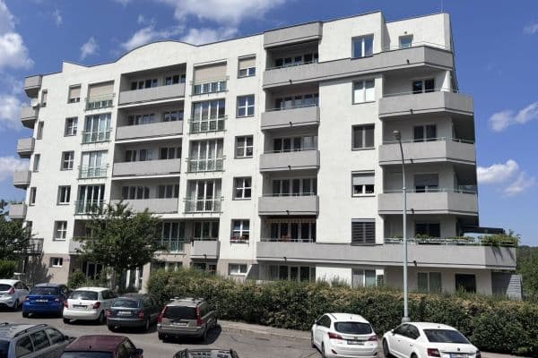 Prodej bytu 4+1 134 m², Renoirova, Praha Prodej bytu 4+1 134 m², Renoirova, Praha