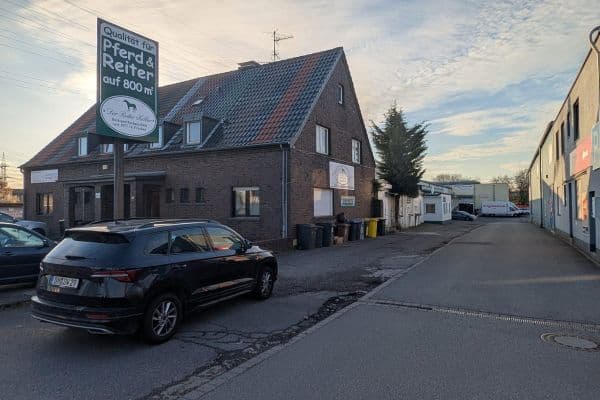 Prodej domu 220 m², pozemek 321 m², Kölner Straße 185, Frechen Prodej domu 220 m², pozemek 321 m², Kölner Straße 185, Frechen