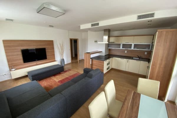 Pronájem bytu 2+kk 69 m², Jurkovičova, Praha Pronájem bytu 2+kk 69 m², Jurkovičova, Praha