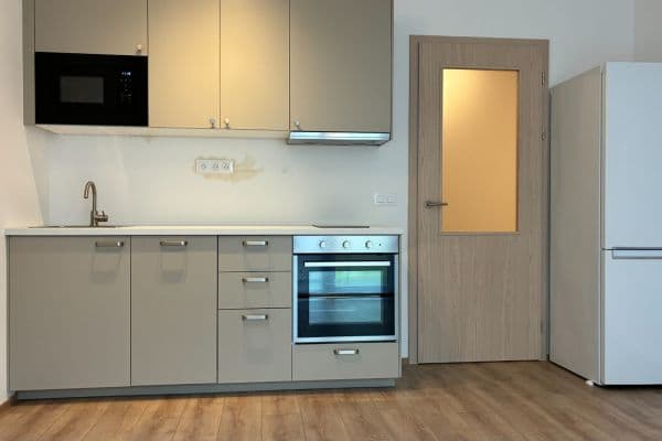 Pronájem bytu 1+kk 27 m², Nebřenická, Praha Pronájem bytu 1+kk 27 m², Nebřenická, Praha