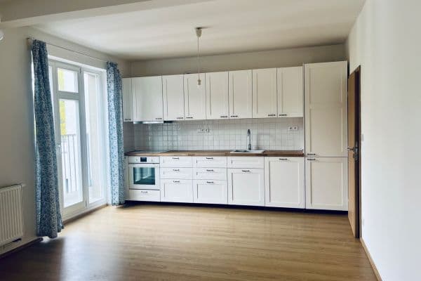 Pronájem bytu 1+kk 32 m², Radlická, Praha Pronájem bytu 1+kk 32 m², Radlická, Praha