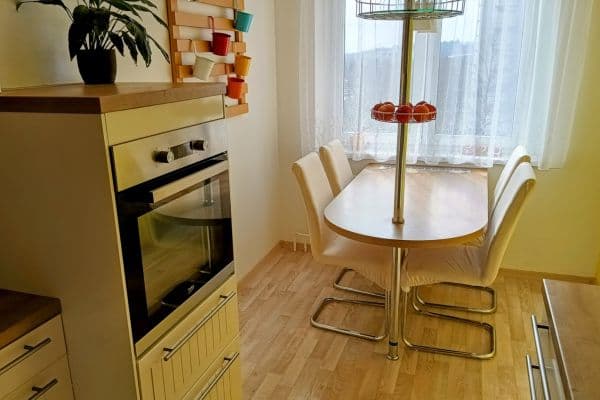 Prodej bytu 4+1 82 m², Bořetická, Brno, Jihomoravský kraj Prodej bytu 4+1 82 m², Bořetická, Brno, Jihomoravský kraj