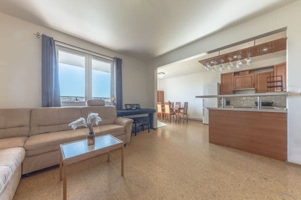 Prodej bytu 4+kk 83 m², Ke Stadionu, Praha Prodej bytu 4+kk 83 m², Ke Stadionu, Praha