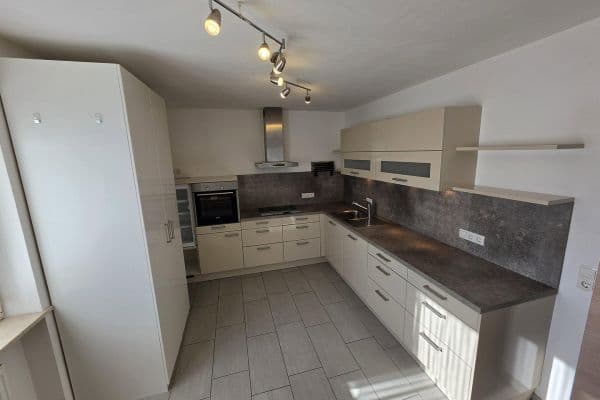 Pronájem bytu 2+1 61 m², Henschelring 3, Kirchheim b. München, Bavorsko Pronájem bytu 2+1 61 m², Henschelring 3, Kirchheim b. München, Bavorsko