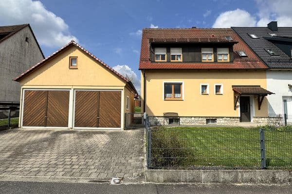 Prodej domu 131 m², pozemek 672 m², Neukirchen Prodej domu 131 m², pozemek 672 m², Neukirchen
