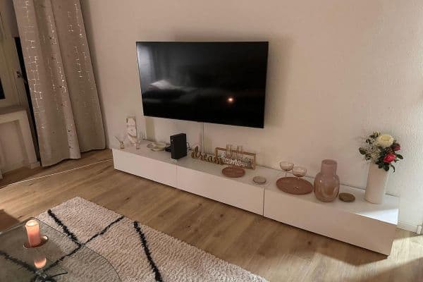 Pronájem bytu 2+1 54 m², Hausenerweg 29, Frankfurt - Rödelheim Pronájem bytu 2+1 54 m², Hausenerweg 29, Frankfurt - Rödelheim