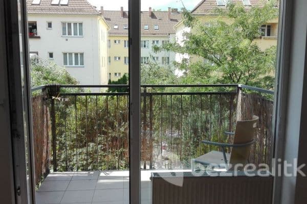 Pronájem bytu 1+kk 28 m², bratří Žůrků, Brno Pronájem bytu 1+kk 28 m², bratří Žůrků, Brno