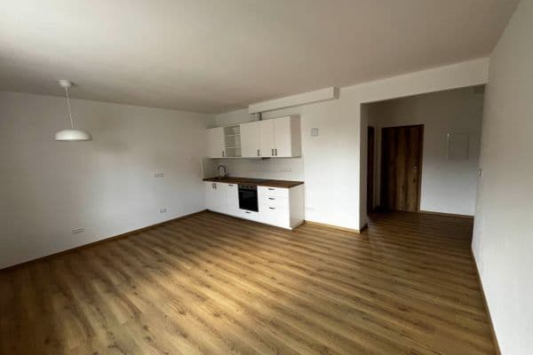 Pronájem bytu 2+kk 60 m², J. Jungmanna, Čáslav Pronájem bytu 2+kk 60 m², J. Jungmanna, Čáslav