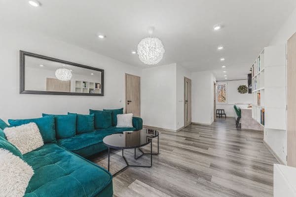 Prodej bytu 3+kk 70 m², Severní, Hradec Králové Prodej bytu 3+kk 70 m², Severní, Hradec Králové