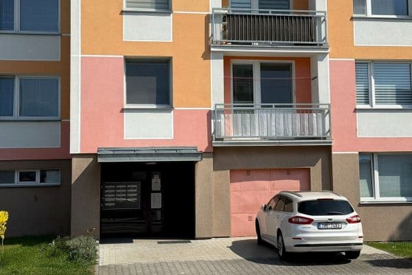 Prodej bytu 3+1 78 m², Brožíkova, Hradec Králové, Královéhradecký kraj Prodej bytu 3+1 78 m², Brožíkova, Hradec Králové, Královéhradecký kraj