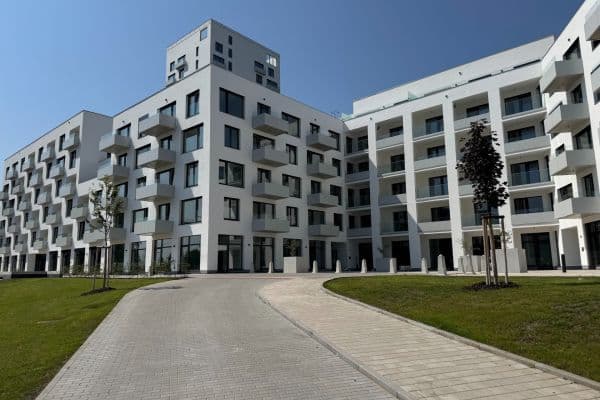 Pronájem bytu 1+kk 42 m², třída Generála Píky, Brno Pronájem bytu 1+kk 42 m², třída Generála Píky, Brno