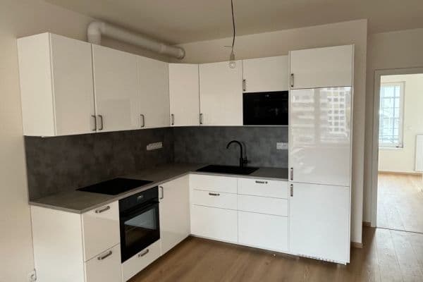 Pronájem bytu 2+kk 46 m², Poděbradská, Praha Pronájem bytu 2+kk 46 m², Poděbradská, Praha