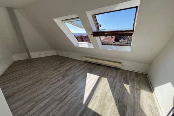 Prodej bytu 3+1 60 m², Heinrich-Wieland-Allee 2, Pforzheim, Bádensko-Württembersko Prodej bytu 3+1 60 m², Heinrich-Wieland-Allee 2, Pforzheim, Bádensko-Württembersko