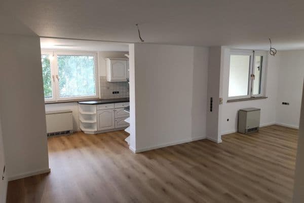 Pronájem bytu 2+kk 75 m², Am Felsenhau 14, Bad Urach Pronájem bytu 2+kk 75 m², Am Felsenhau 14, Bad Urach