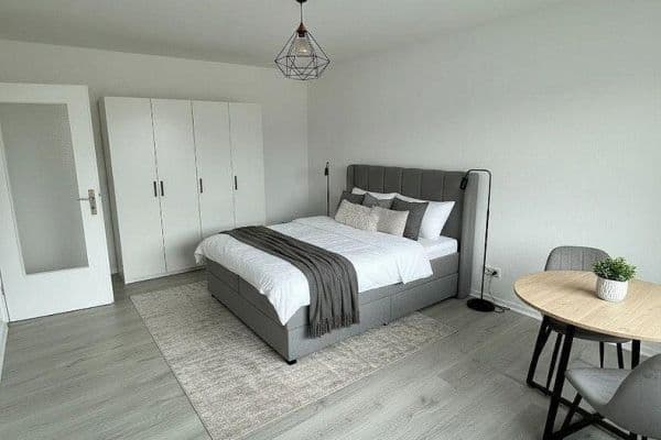 Pronájem bytu 1+1 28 m², Bayreuther Str. 36, Nürnberg Pronájem bytu 1+1 28 m², Bayreuther Str. 36, Nürnberg