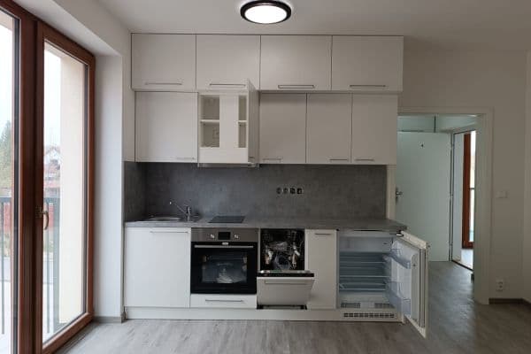 Pronájem bytu 1+kk 35 m², Prokopa Velikého, Český Brod, Středočeský kraj Pronájem bytu 1+kk 35 m², Prokopa Velikého, Český Brod, Středočeský kraj