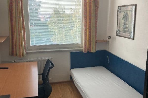 Pronájem bytu 4+1 90 m², Pertoldova, Praha Pronájem bytu 4+1 90 m², Pertoldova, Praha