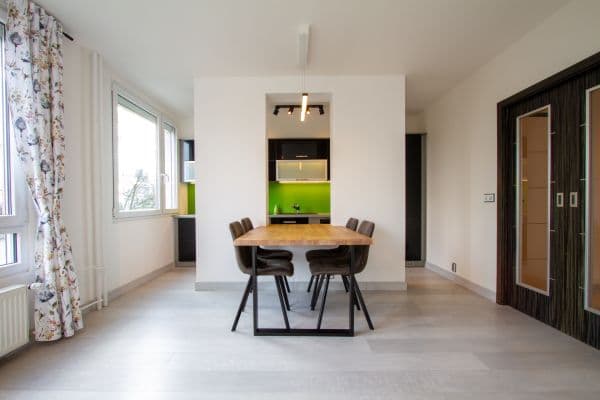 Pronájem bytu 3+kk 66 m², Třebenická, Praha Pronájem bytu 3+kk 66 m², Třebenická, Praha