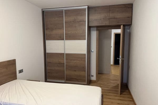 Pronájem bytu 3+kk 84 m², České Vrbné, České Budějovice Pronájem bytu 3+kk 84 m², České Vrbné, České Budějovice
