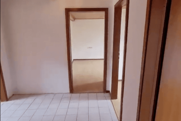 Pronájem bytu 4+1 73 m², Pirmasens, Porýní-Falc Pronájem bytu 4+1 73 m², Pirmasens, Porýní-Falc