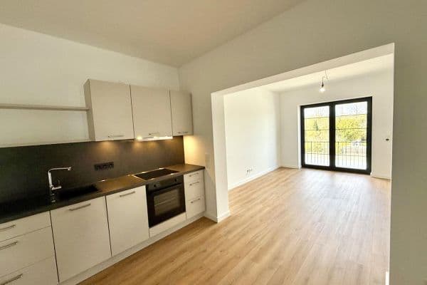 Pronájem bytu 2+kk 56 m², Zeißstr. 44, Hannover, Dolní Sasko Pronájem bytu 2+kk 56 m², Zeißstr. 44, Hannover, Dolní Sasko