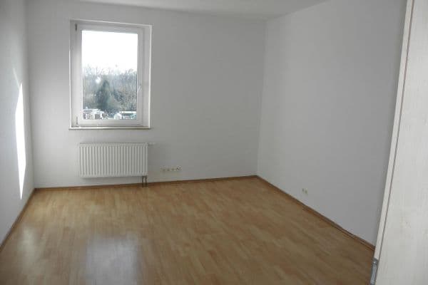 Pronájem bytu 2+1 60 m², Wernigeröder Straße 44, Magdeburg, Sasko-Anhaltsko Pronájem bytu 2+1 60 m², Wernigeröder Straße 44, Magdeburg, Sasko-Anhaltsko