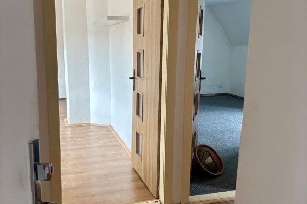 Pronájem bytu 2+1 56 m², Podkrušnohorská, Litvínov Pronájem bytu 2+1 56 m², Podkrušnohorská, Litvínov