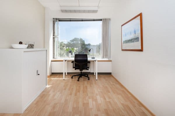 Pronájem kanceláře 15 m², Masarykovo náměstí, Pronájem kanceláře 15 m², Masarykovo náměstí,