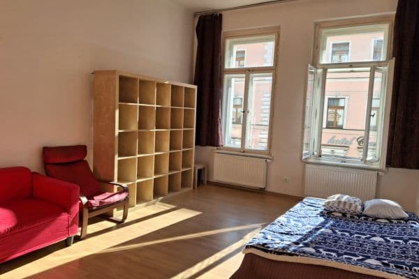 Pronájem bytu 2+kk 53 m², Táboritská, Praha Pronájem bytu 2+kk 53 m², Táboritská, Praha