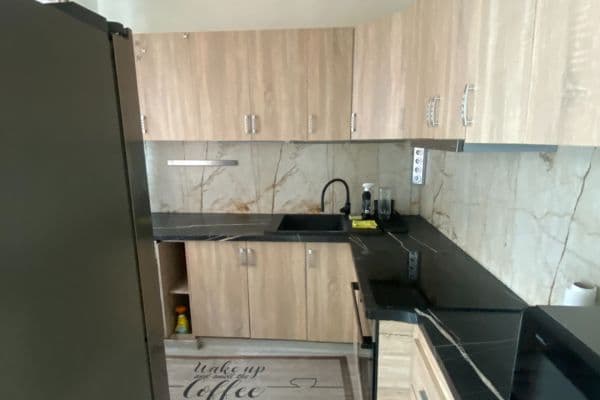 Prodej bytu 4+1 80 m², Hurbanova, Praha Prodej bytu 4+1 80 m², Hurbanova, Praha