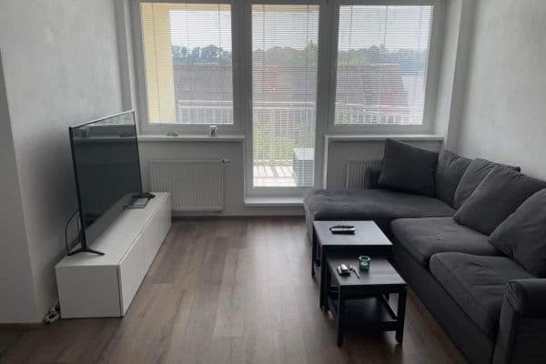 Pronájem bytu 1+kk 34 m², Laurinova, Mladá Boleslav, Středočeský kraj Pronájem bytu 1+kk 34 m², Laurinova, Mladá Boleslav, Středočeský kraj