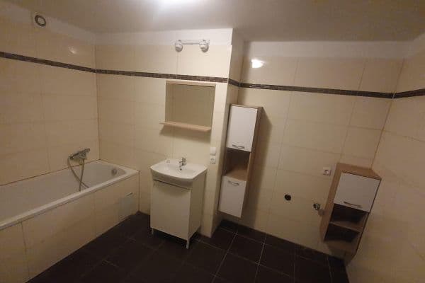 Prodej bytu 3+1 75 m², Esslingen am Neckar Prodej bytu 3+1 75 m², Esslingen am Neckar