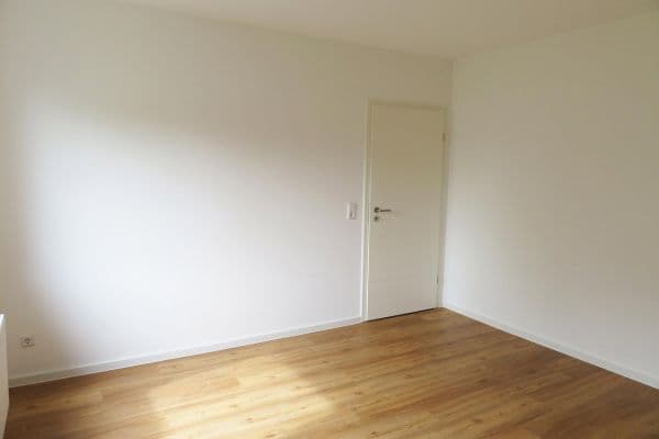 Pronájem bytu 4+1 104 m², Hetzerath Pronájem bytu 4+1 104 m², Hetzerath